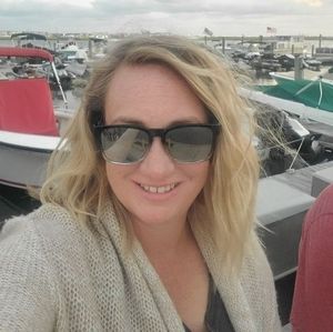 Meet your Posher, Caroline